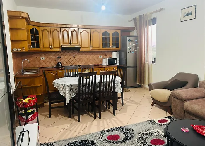 An Unforgettable Vakantiehuis Polisi i Vogel